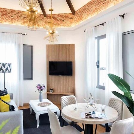 Apartamento Familiar Nuevo De Diseno En La Mejor Zona De Triana, Parking Included Seville Exterior photo